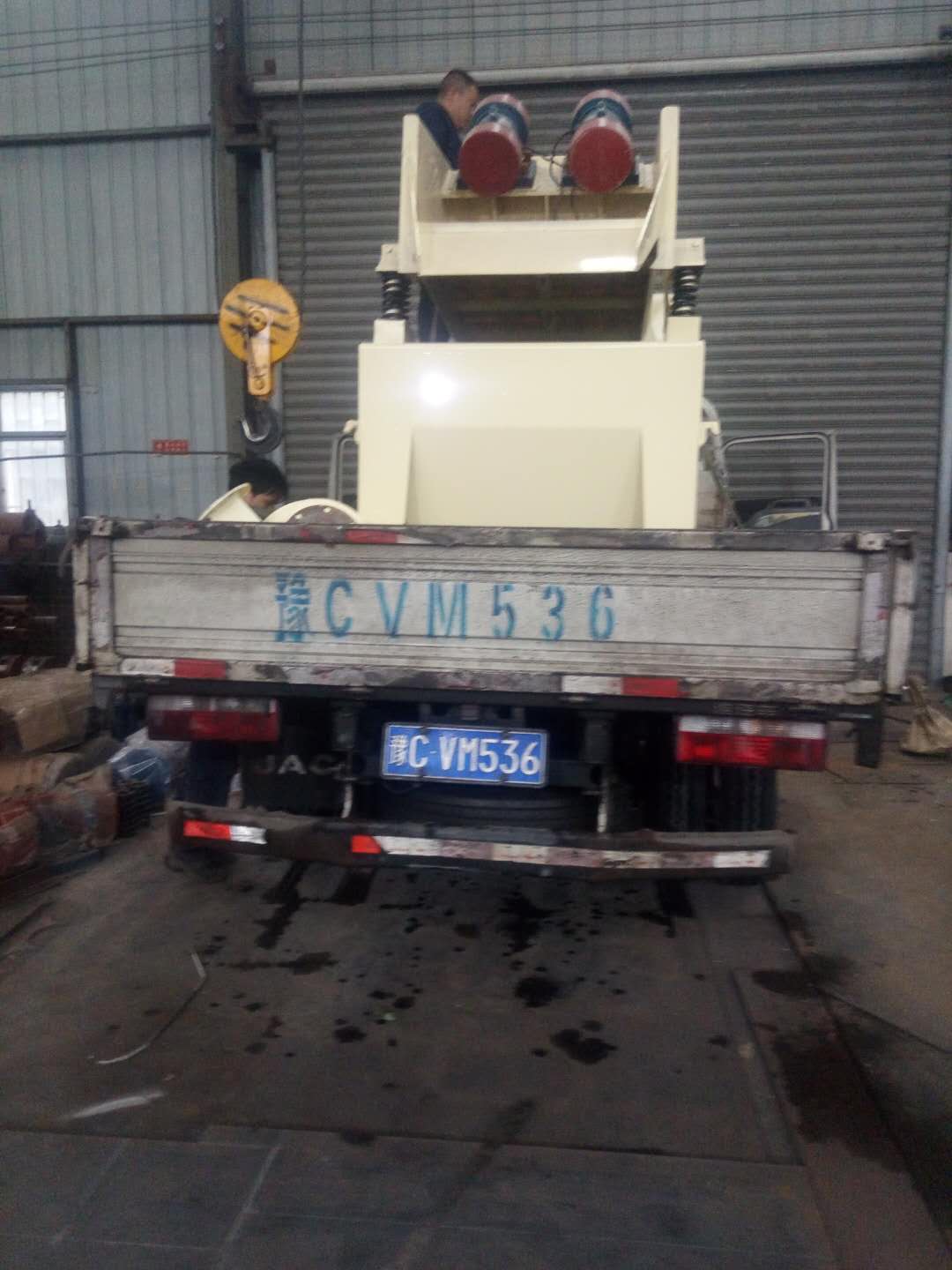 發往湖北京山的350細砂回收機